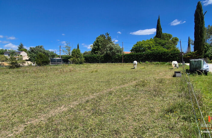 SAUSSINES MAGNIFIQUE TERRAIN A BATIR DE 703M2 PLAT DE FORME — photo 2