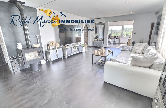BANDOL   maison de charme rénovée   122 m2 habitables   Pisc — photo 2