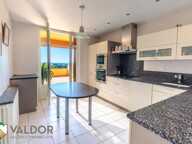 Grande maison familiale avec 4 chambres et garage. — photo 3