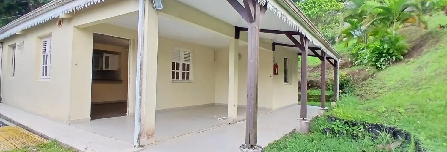 Maison 3 Pièces 90 m² à louer à Saint-Joseph (97212)