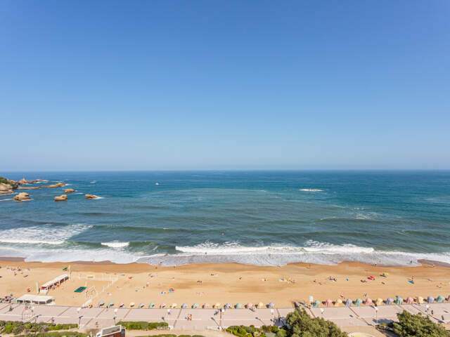 Biarritz Grande Plage   T1 Bis Rénové avec Vue Mer — photo du bien