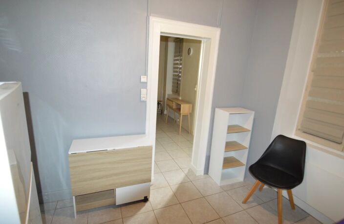Maison appartement Écommoy meublé — photo 3