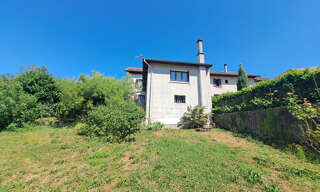 Maison 8 Pièces 150 m² à vendre à Les Abrets en Dauphiné (38490)