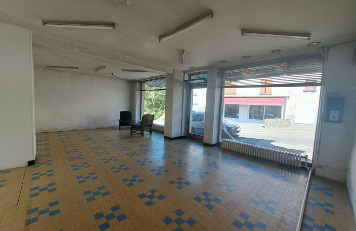 4 CHAMBRES + LOCAL PRO + 79 M² DE COMBLES : UN POTENTIEL À EXPLOITER ! — photo 2