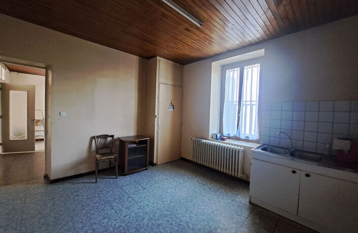 4 CHAMBRES + LOCAL PRO + 79 M² DE COMBLES : UN POTENTIEL À EXPLOITER ! — photo 3