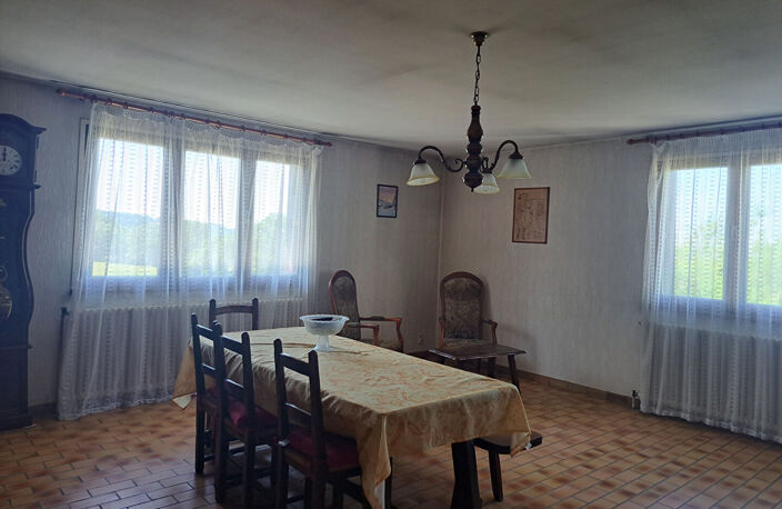 4 CHAMBRES + LOCAL PRO + 79 M² DE COMBLES : UN POTENTIEL À EXPLOITER ! — photo 4