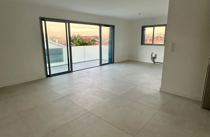 APPARETEMENT T3 AU DERNIER ETAGE — photo 4