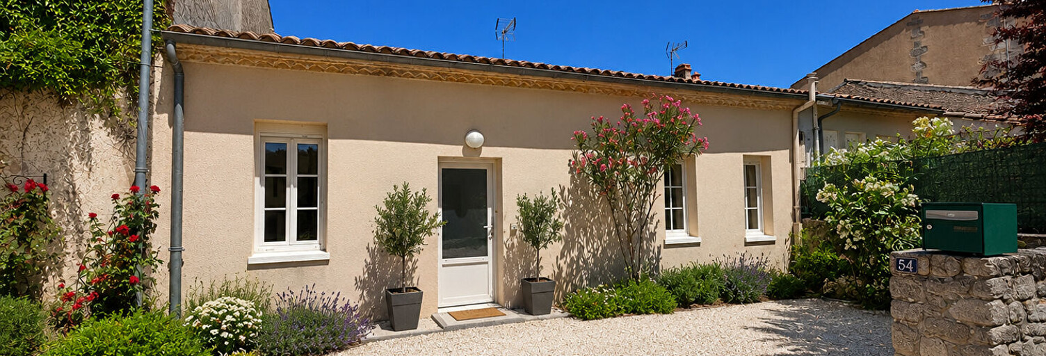 Maison 3 Pièces 57 m² à louer à Saint-Genès-de-Blaye (33390)