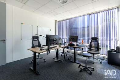 Bureau  2045 €