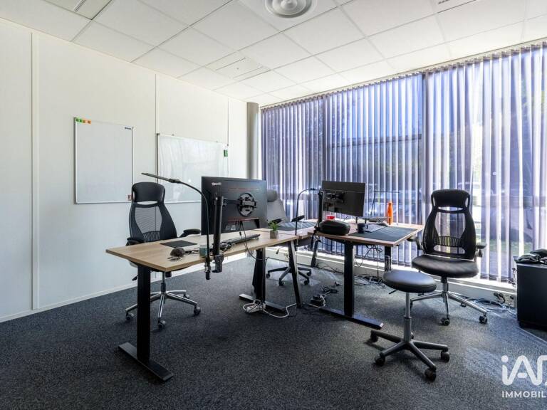 Location Bureaux 50 m&sup2; — photo 1