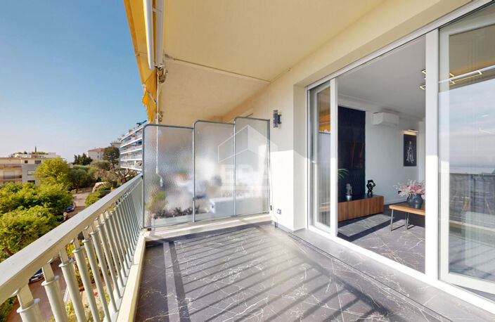 NICE - BAUMETTES : JOLI 3 PIÈCES AVEC TERRASSE, BALCON VUE DÉGAGÉE VILLE ET MER — photo 2