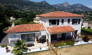 Maison 5 Pièces 158 m² à vendre à Vence (06140)