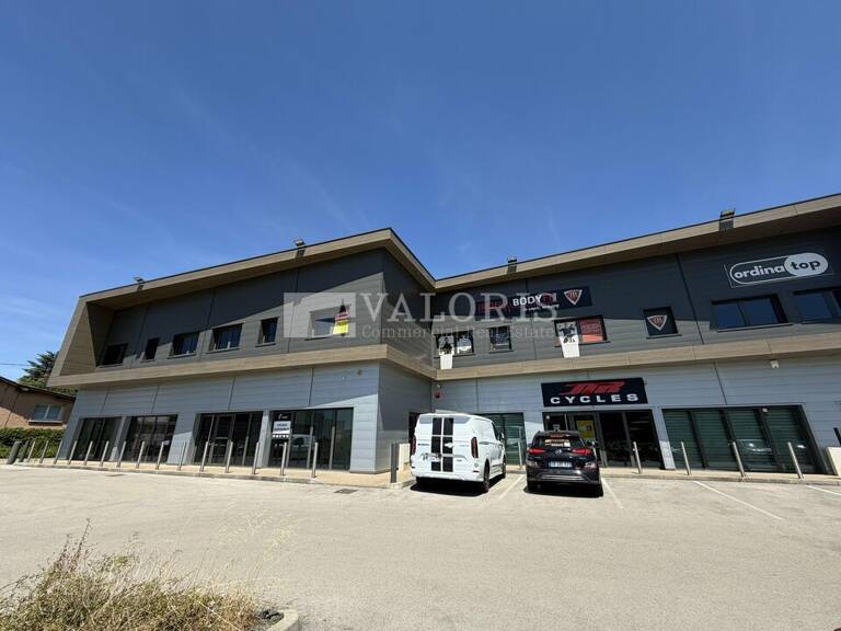 BUREAUX à LOUER — photo 1