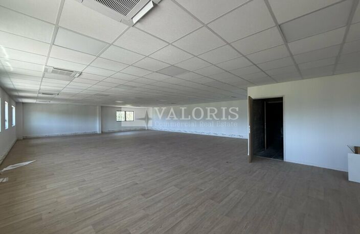 BUREAUX à LOUER — photo 4