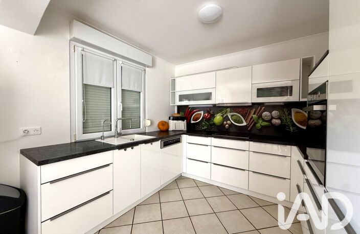 Vente Maison/villa 5 pièces — photo 2