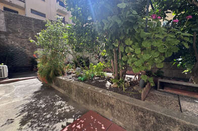 Appartement 5 pièces 240750 €