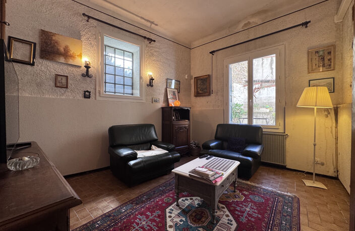 Port-Vendres : appartement de 5 pièce avec jardin et cour en vente — photo 2