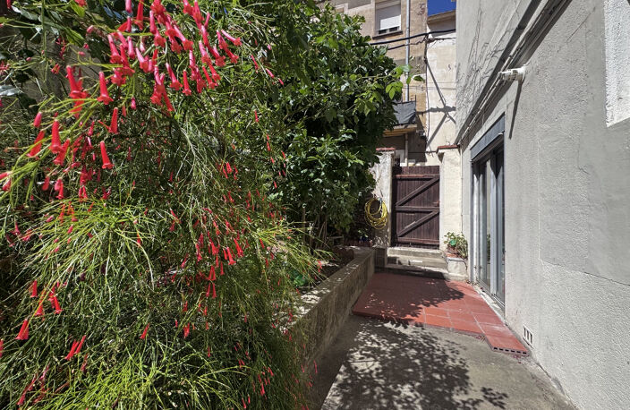 Port-Vendres : appartement de 5 pièce avec jardin et cour en vente — photo 4