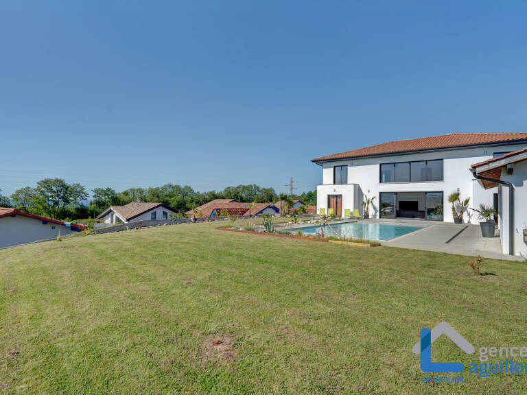 Propriété de prestige avec piscine et 2 studios indépendants — photo 1
