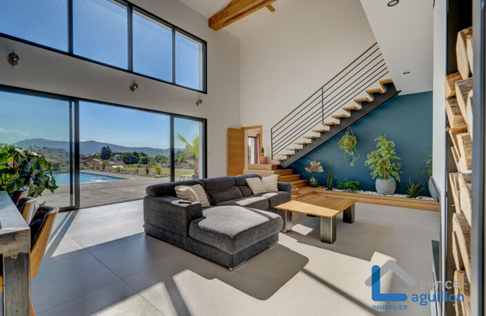 Propriété de prestige avec piscine et 2 studios indépendants — photo 3