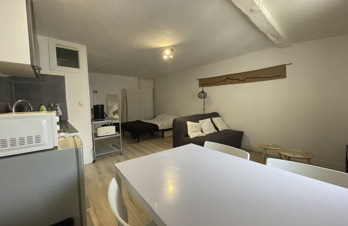 Charmant studio de 25m2 à vendre au coeur du Panier — photo 2