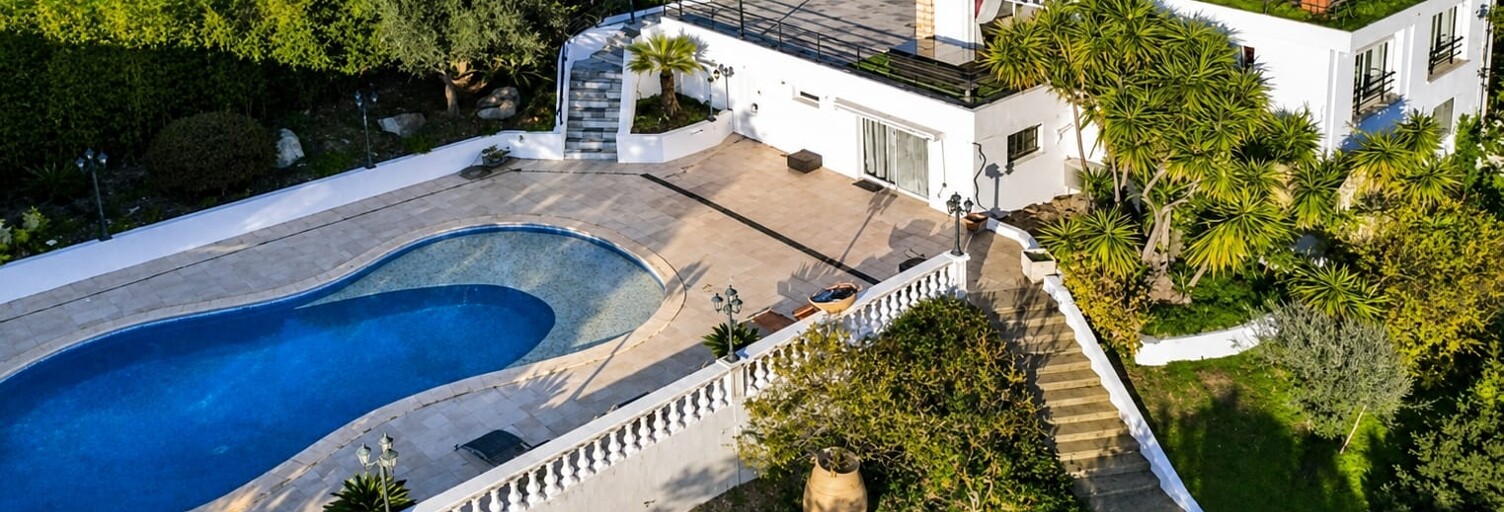 Maison 10 Pièces 366 m² à vendre à Saint-Laurent-du-Var (06700)