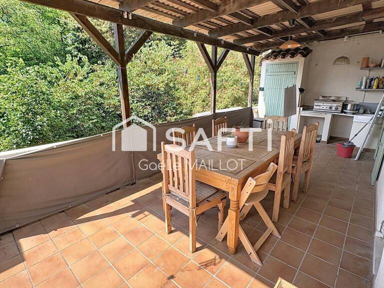 Grande maison avec terrasse. — photo 1