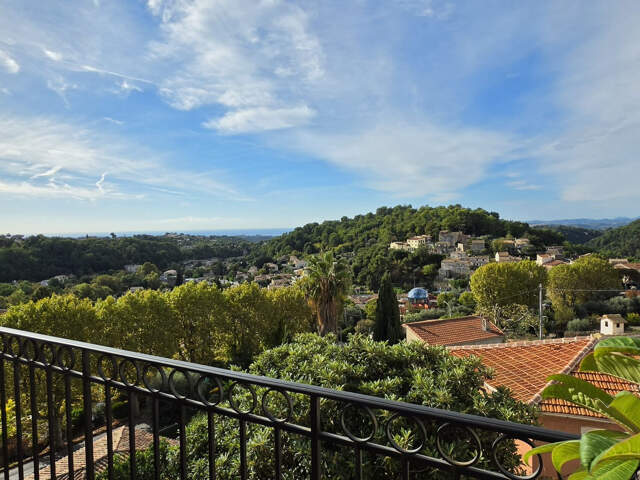 Superbe maison de village 4 p La gaude — photo du bien