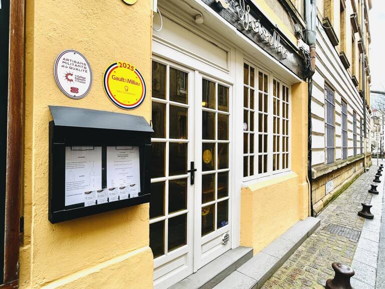 Vente Restaurant 77 m&sup2; — photo 1