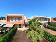 Villa contemporaine de 3 chambres avec jardin, terrasse, balcon et garage  À seulement 700 mètres de la plage — photo 2