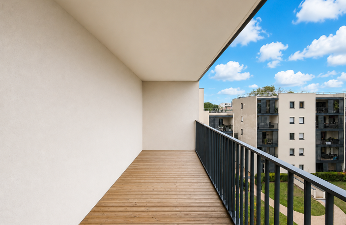ROYAN CENTRE VILLE STUDIO PARKG TERRASSE AU PRIX DE 159 000 — photo 2
