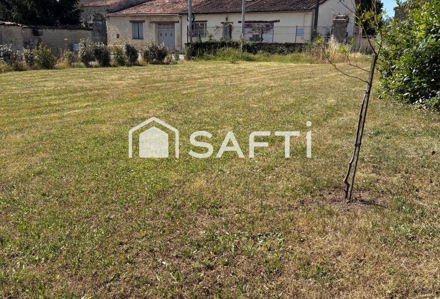 Terrain viabilisé — photo 1