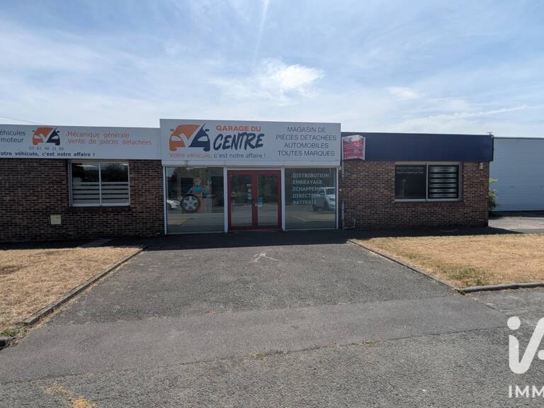 Vente Boutique/Local commercial 4 579 m&sup2; — photo 1