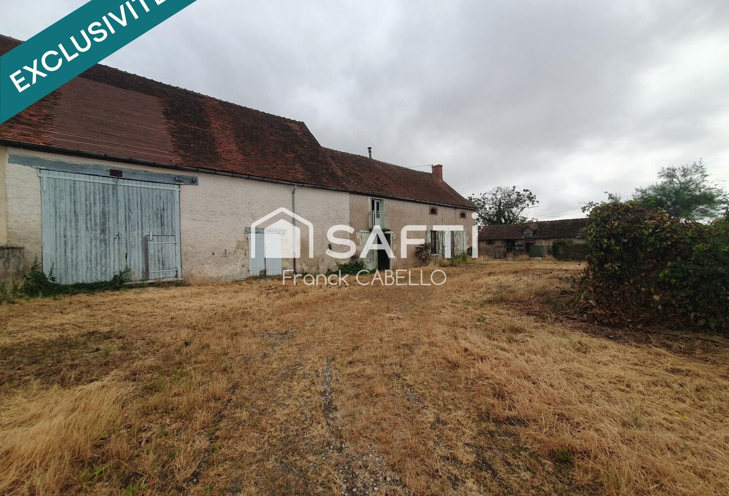 TREBAN FERME A RENOVER SUR 1 HECTARE — photo 1