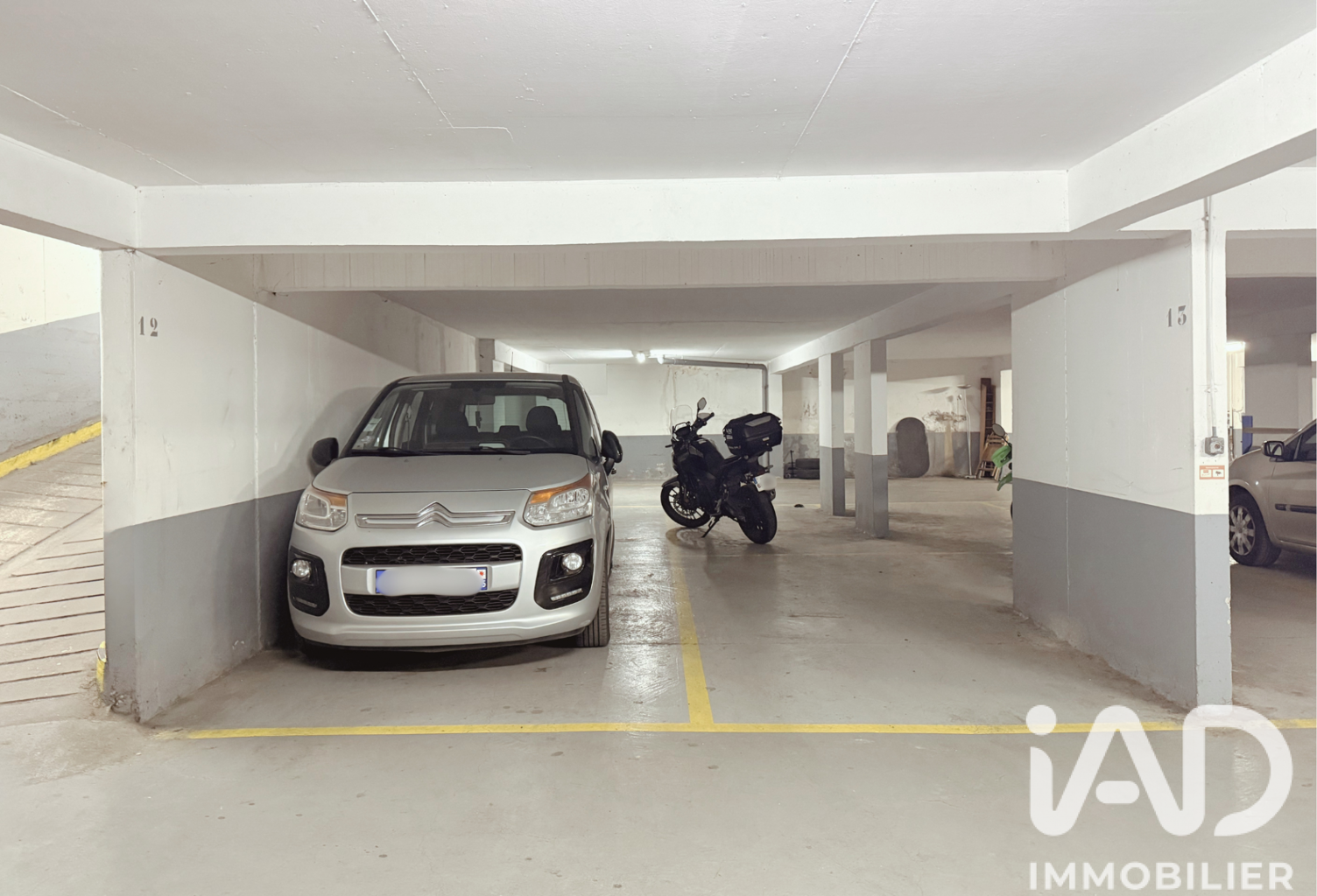 Vente Parking 25 m&sup2; — photo 1