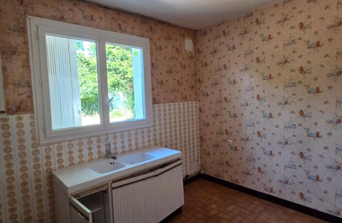 Belle maison 3 chambres, terrain clos centre bourg — photo 2