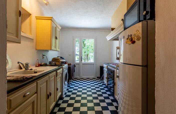 Maison ancienne rénovée avec grange sur terrain clos de 925 m² — photo 5