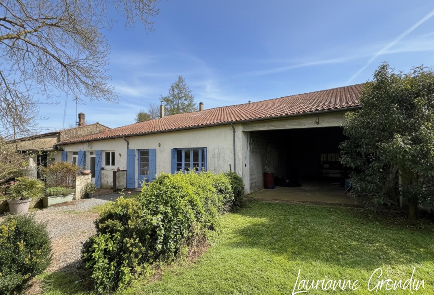 Maison à fort potentiel  volumes, charme et multiples possibilités — photo 1