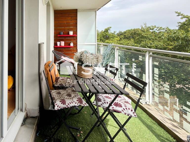 Appartement avec une belle terrasse dans une résidence sécurisée — photo 1