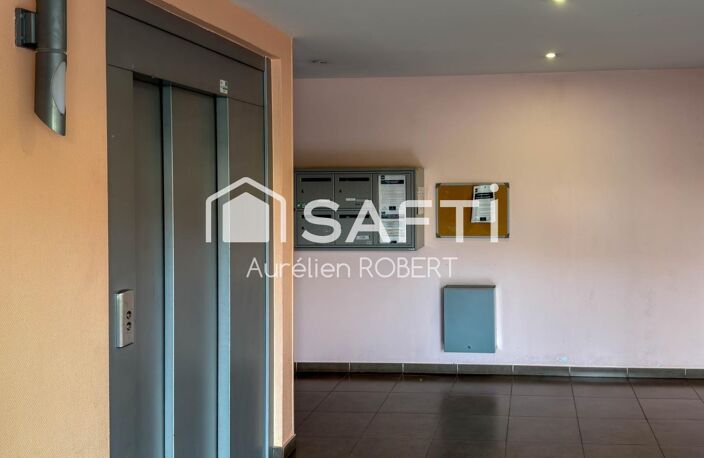 Appartement avec une belle terrasse dans une résidence sécurisée — photo 5