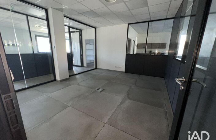 Location Bureaux 200 m&sup2; — photo 2