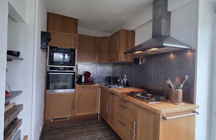 Vente Maison/villa 8 pièces — photo 3