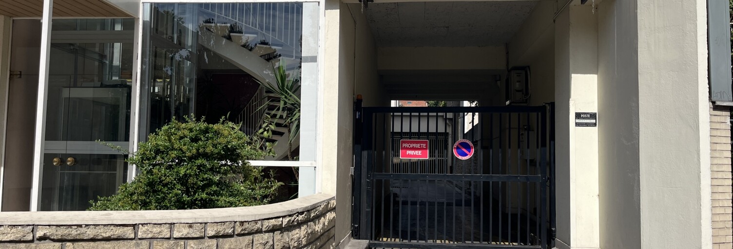 Garage  10 m² à vendre à Montrouge (92120)