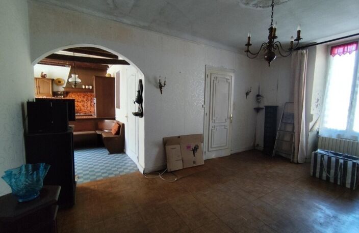Maison de bourg avec jardin et cours — photo 3