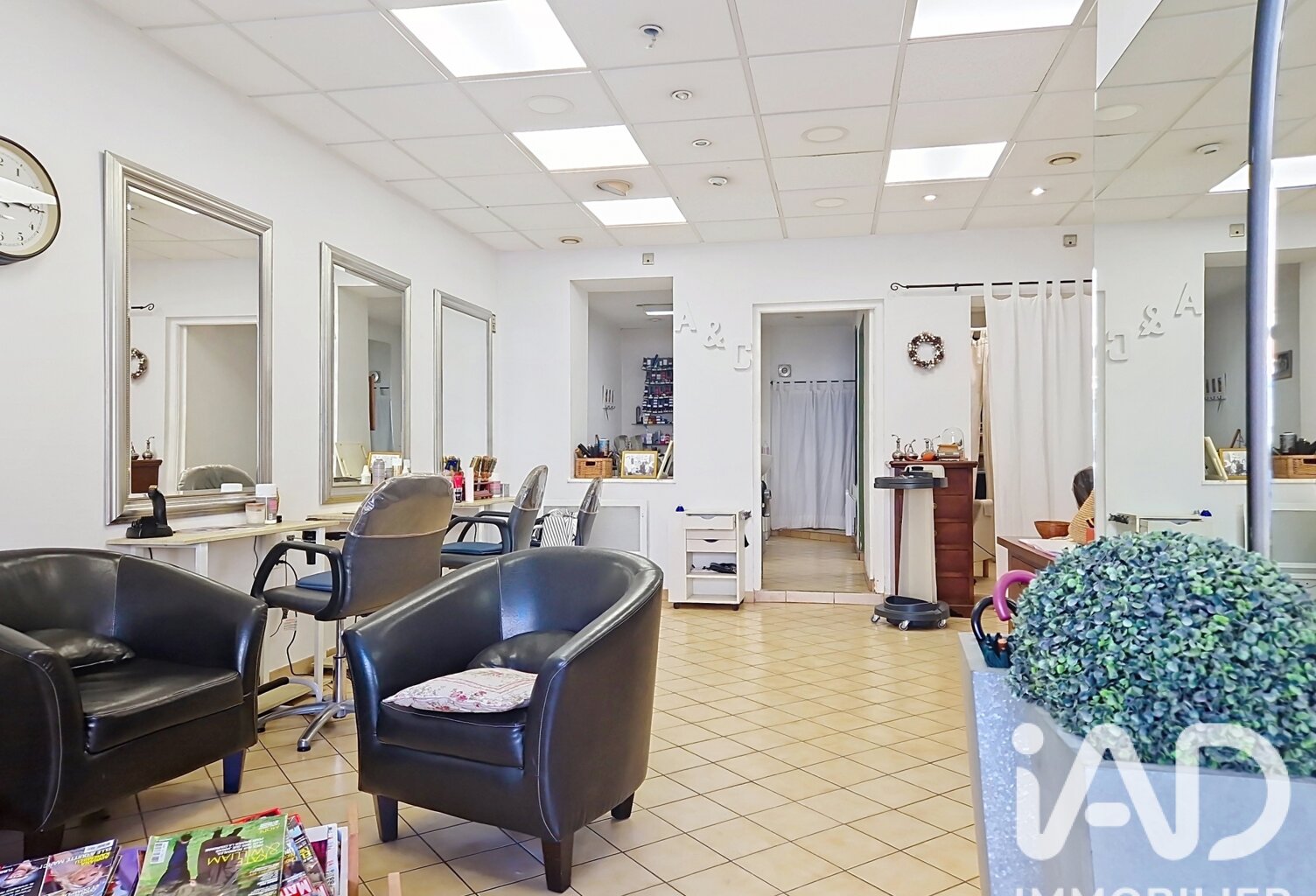 Vente Esthétique, Coiffure 50 m&sup2; — photo 1