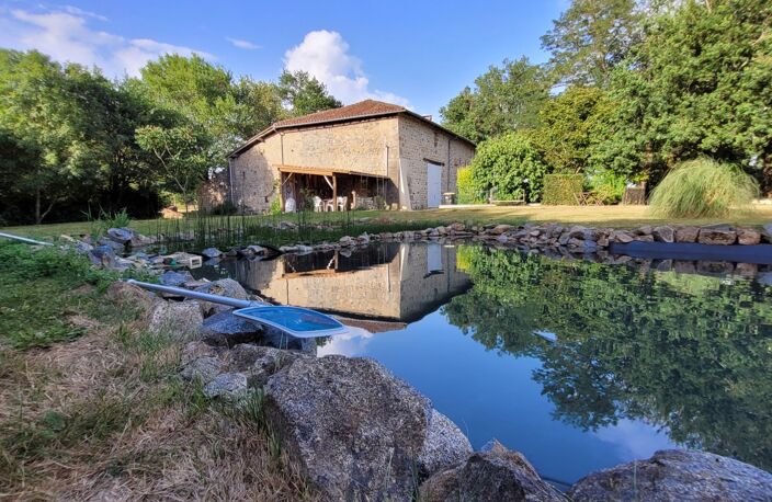 Vente Maison/villa 8 pièces — photo 2