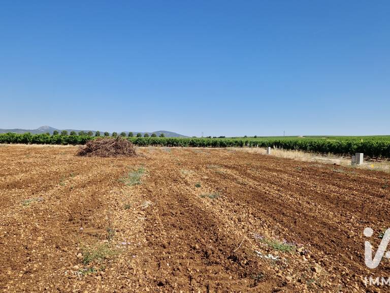 Vente Terrain 691 m&sup2; — photo 1