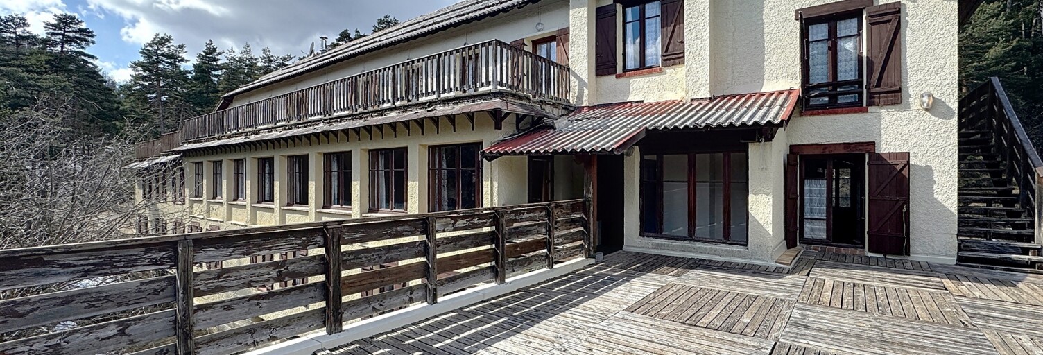 Commerce  1963 m² à vendre à Valdeblore (06420)