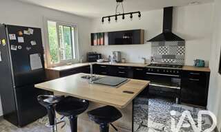 Maison 7 Pièces 169 m² à vendre à Saint-Georges-des-Coteaux (17810)