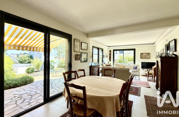 Vente Maison/villa 8 pièces — photo 2